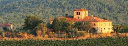 Tuscan farmhouse vacation homes in Tuscany