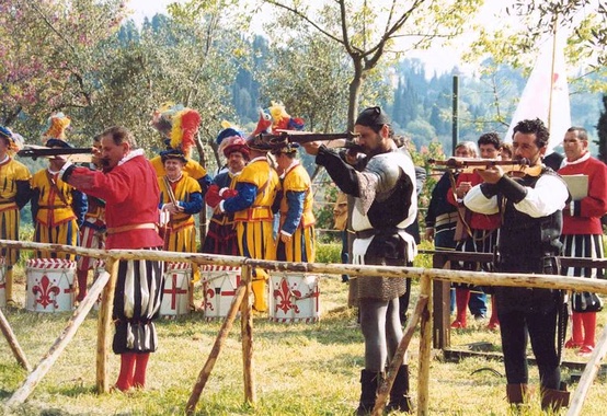 Tuscan folk festivals and historical re-enactments