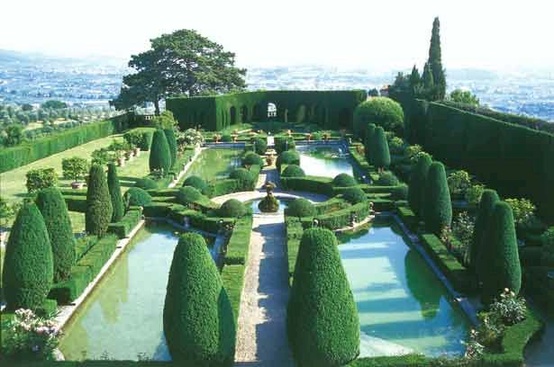 The garden of the Villa Gamberaia in Tuscany near Florence