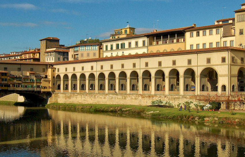 Vasari Corridor in Florence Corridoio Vasariano in Firenze